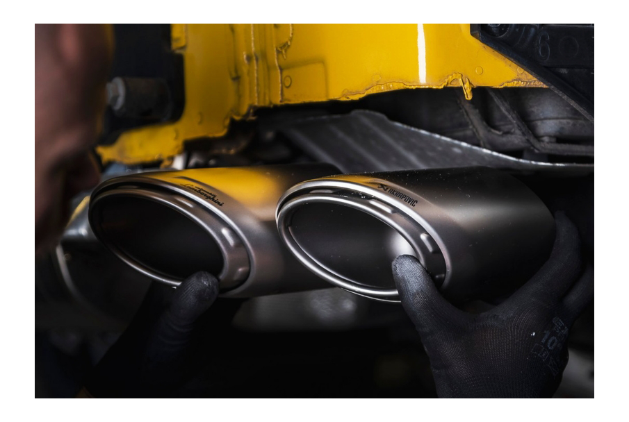 Installation of a high quality tuned exhaust system